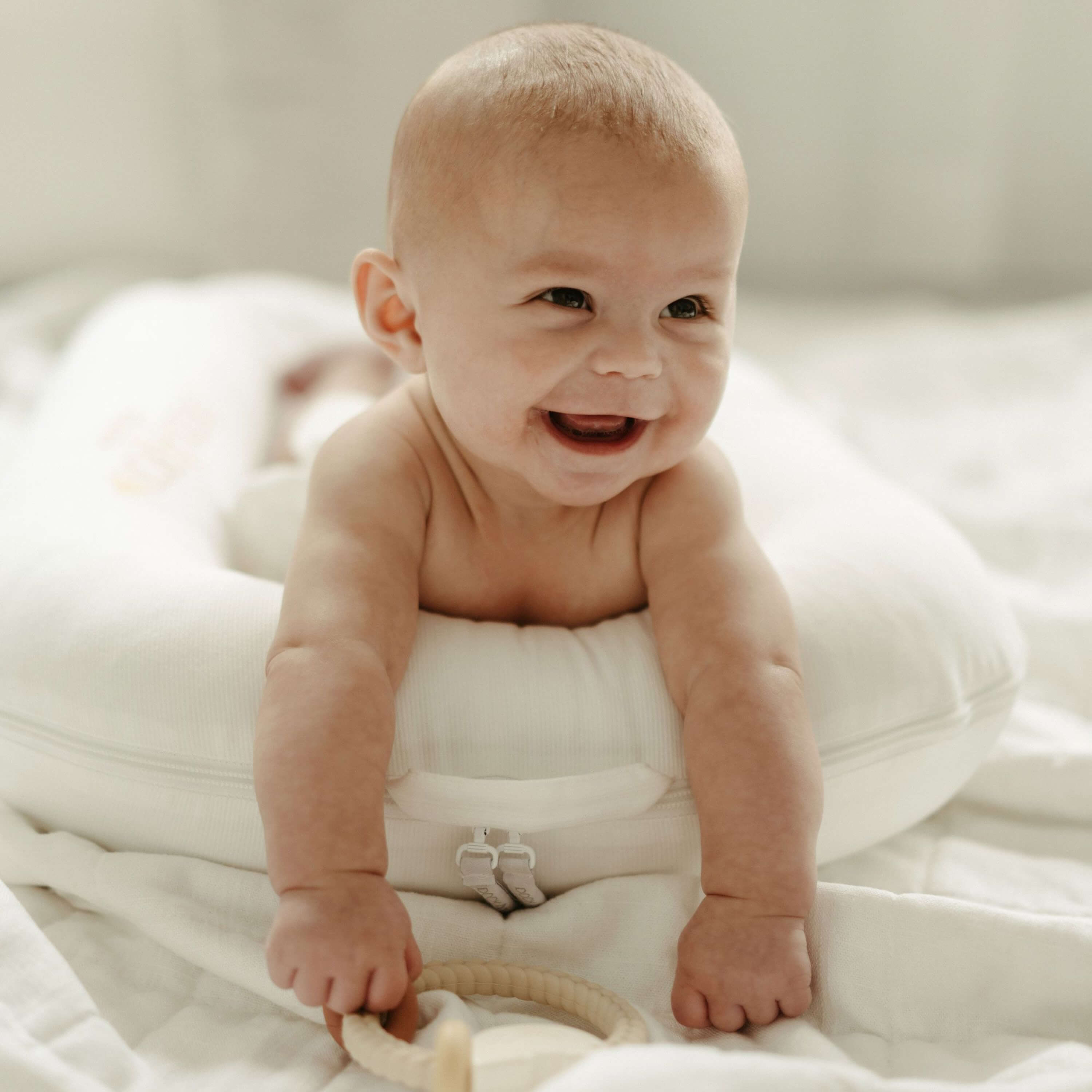 Deluxe+ Dock - Pristine White – DockATot EU