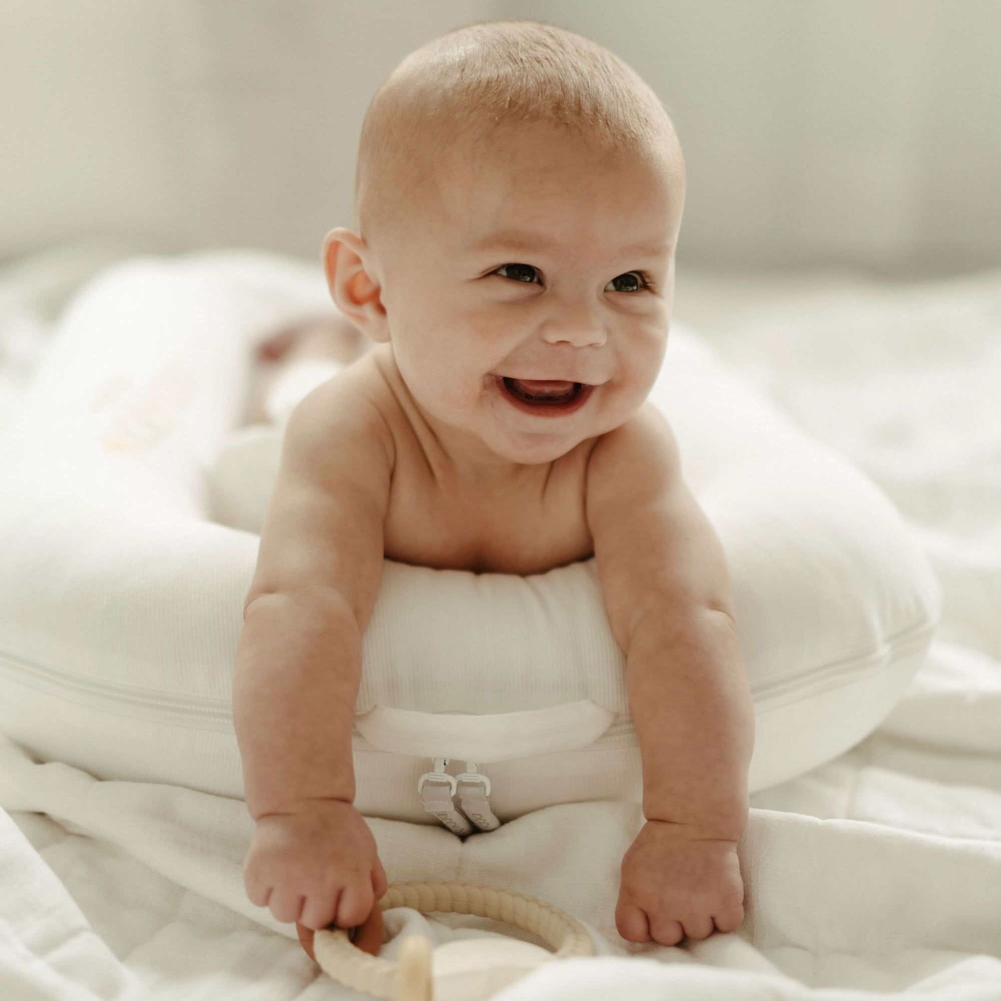 Deluxe+ Dock - Pristine White