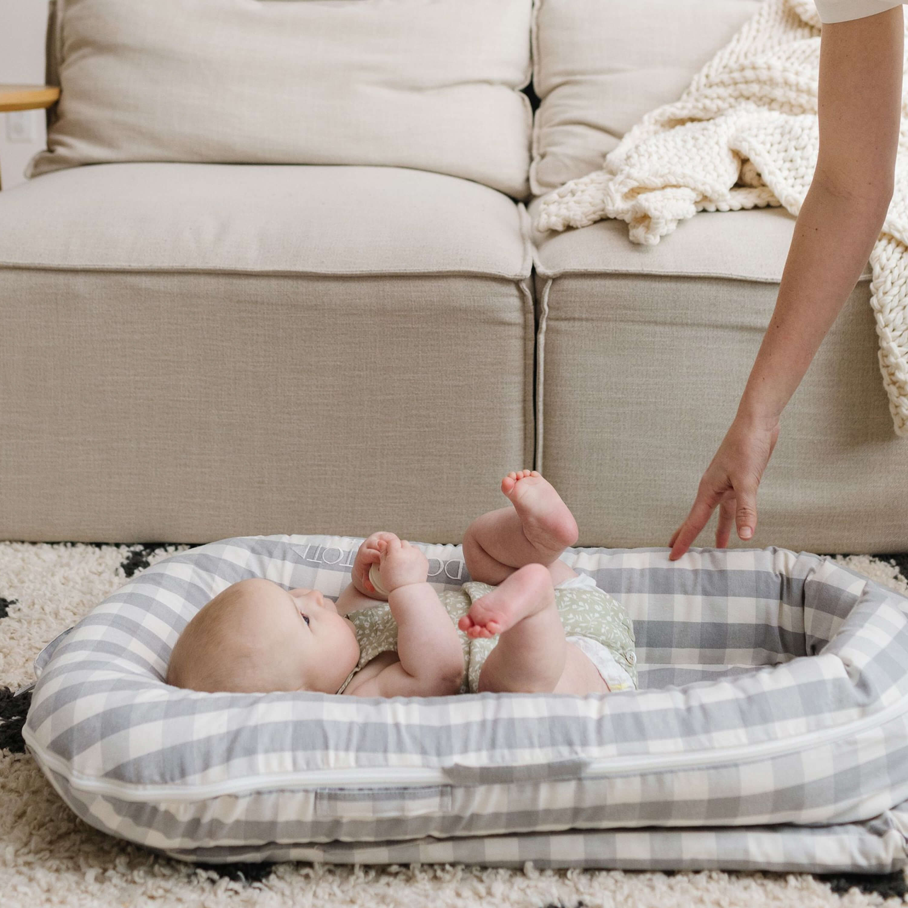 Deluxe+ Dock - Stone Gingham – DockATot EU