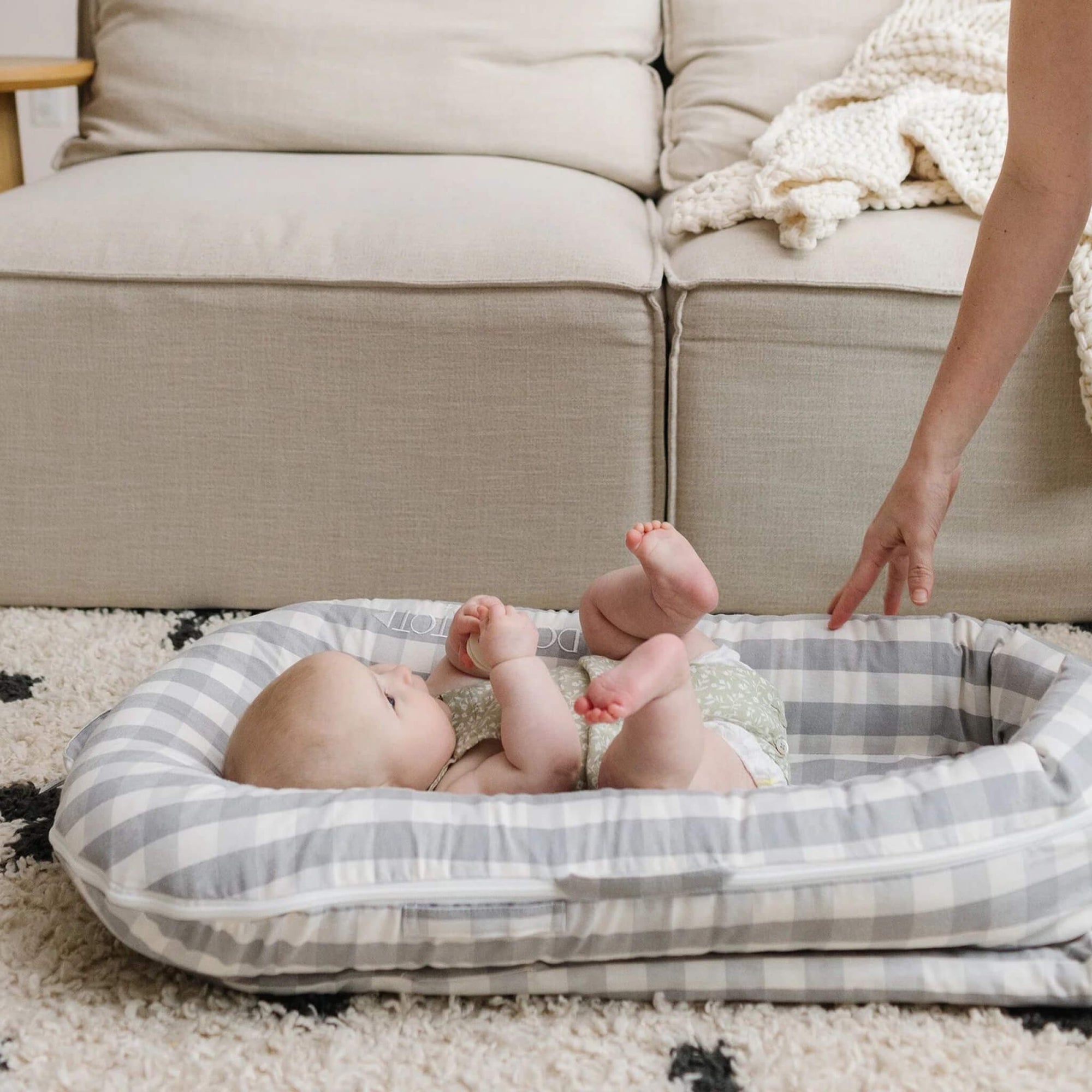 Deluxe+ Dock - Stone Gingham