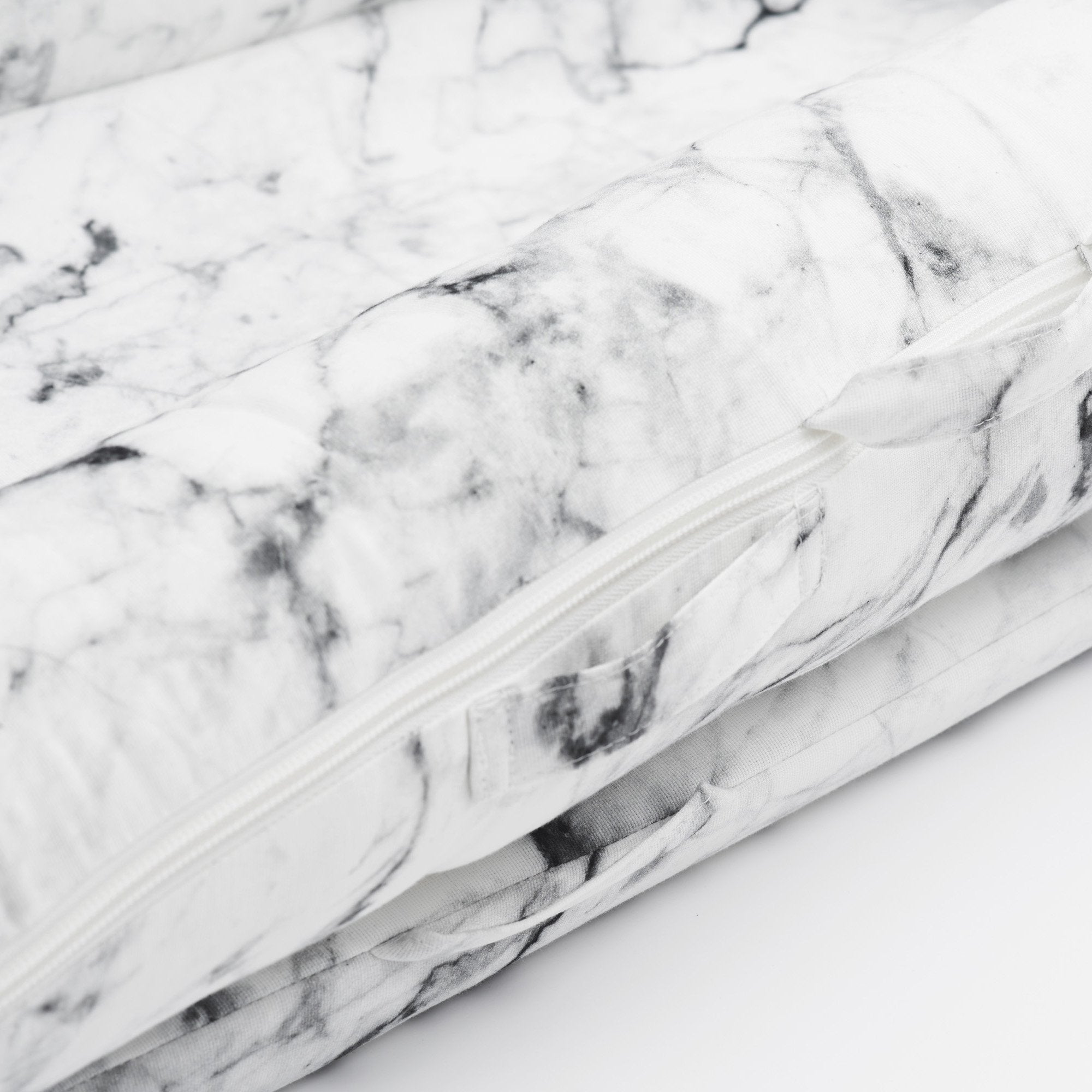 Deluxe+ Dock - Carrara Marble