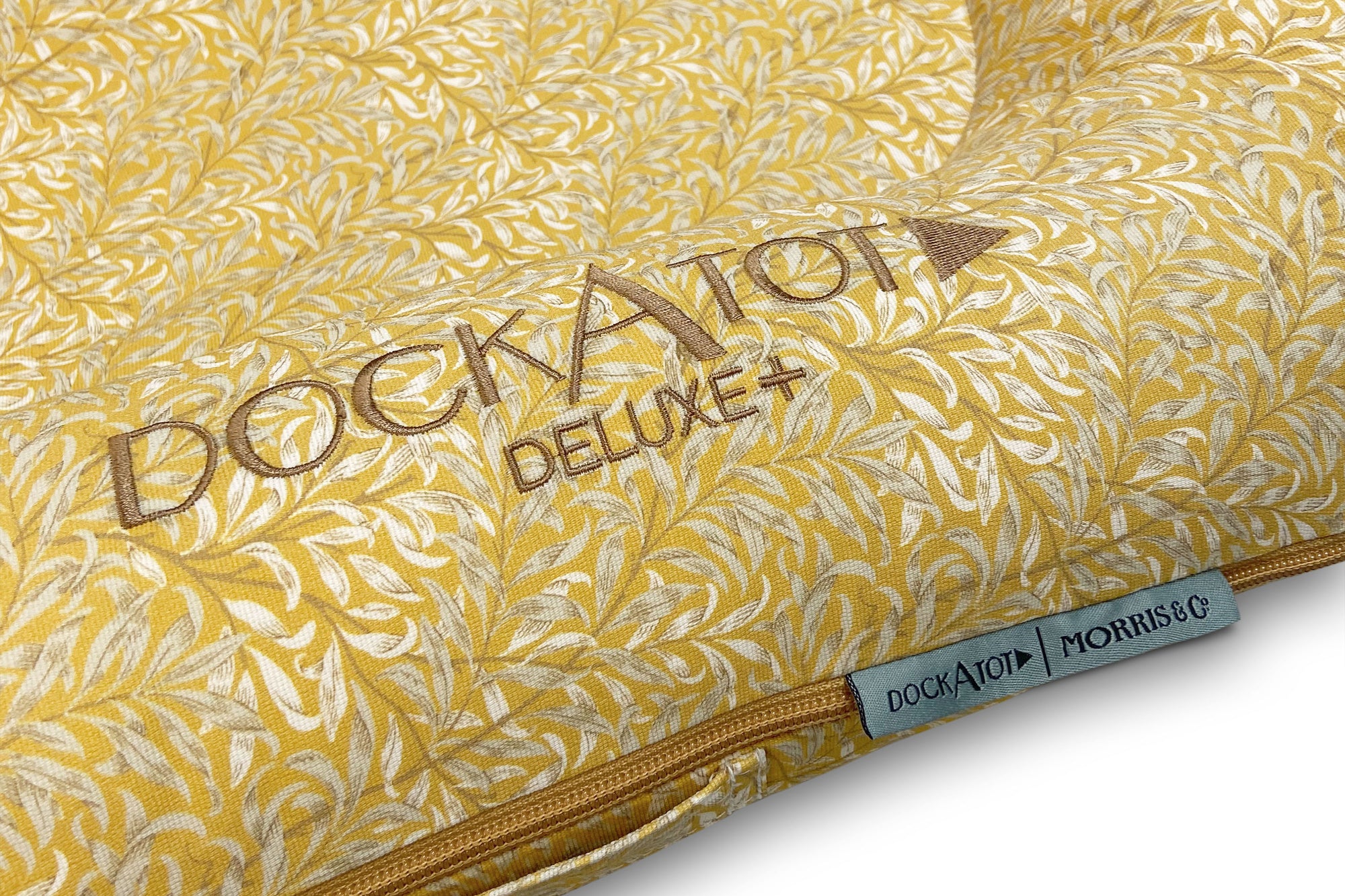 Deluxe+ Dock - Golden Willow Boughs